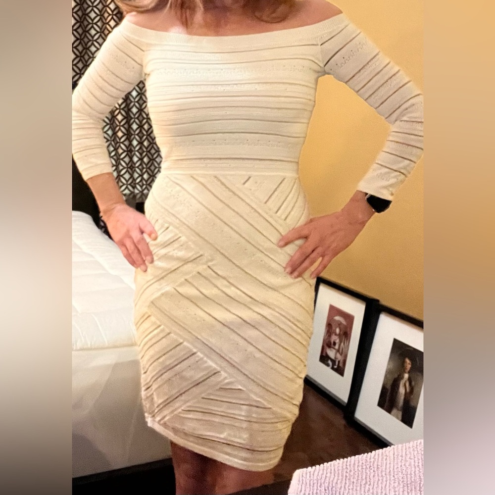 Bailey 44 D’Arcy off the shoulder sweater dress in vanilla, size small - Picture 3 of 12